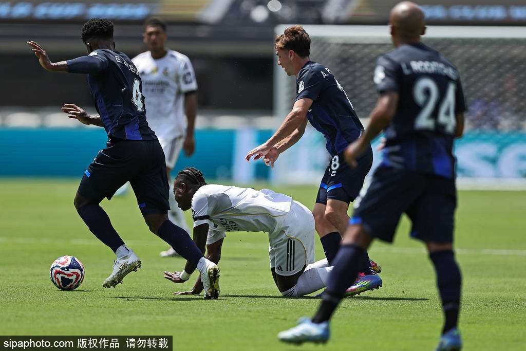 皇马请求推迟西甲首战:球员福利与赛程冲突的深度解析